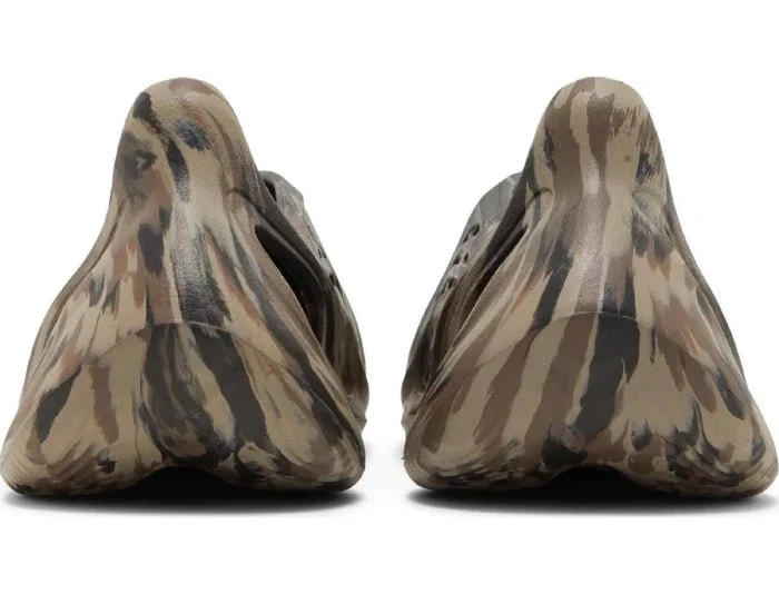 Adidas Yeezy Foam Runner 'MX Cinder' - Image 3