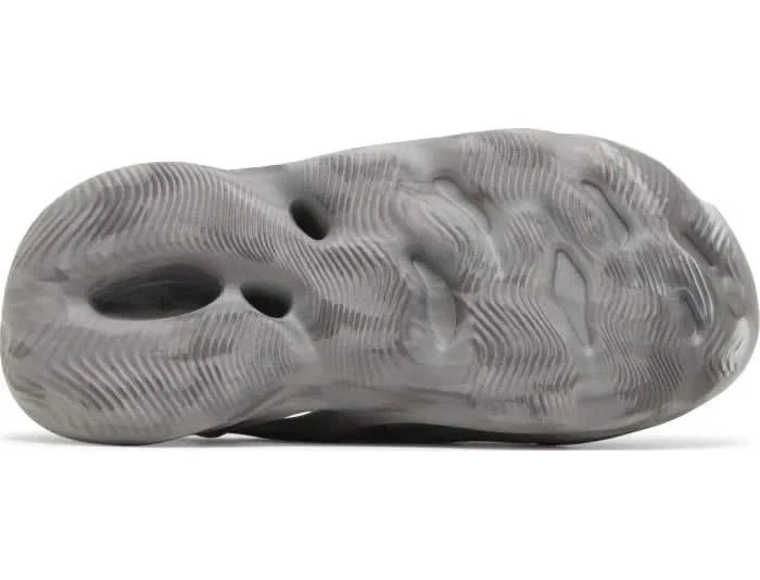 Adidas Yeezy Foam Runner 'MX Granite' - Image 3
