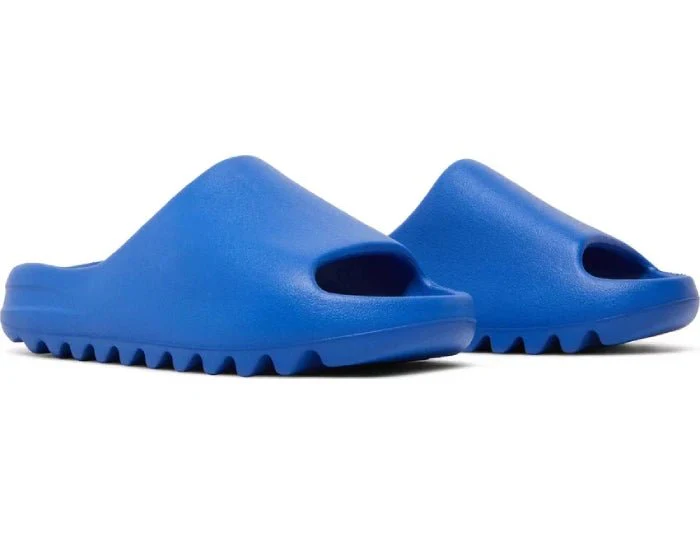 Adidas Yeezy Slides 'Azure' - Image 4