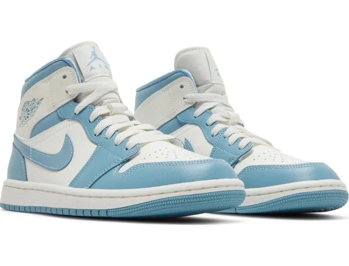 Nike Air Jordan 1 Mid 'UNC' Women's (2022) - Image 4