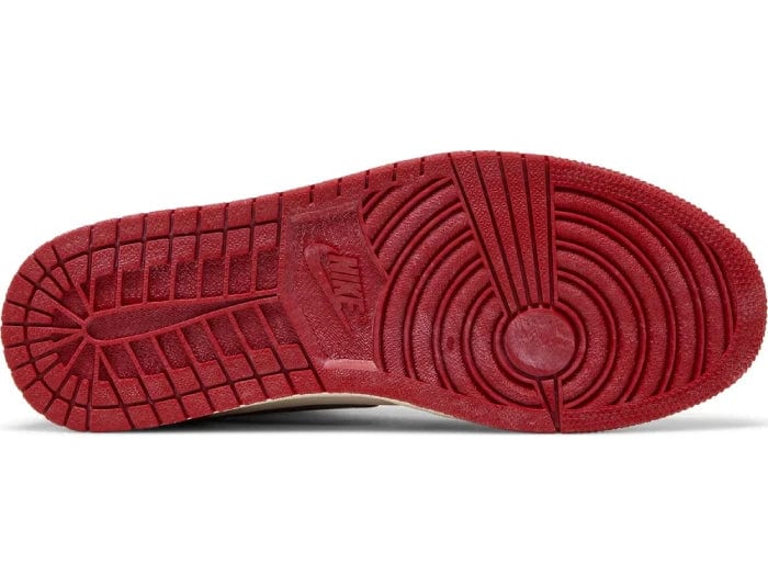Nike Air Jordan 1 Retro High OG 'Chicago Lost & Found' - Image 5