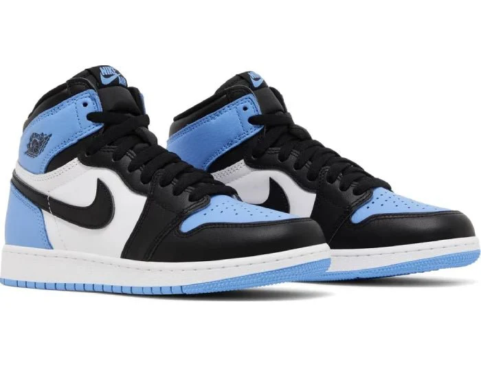 Nike Air Jordan 1 Retro High OG 'UNC Toe' Women's (GS) - Image 4