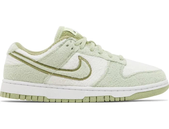 Nike Dunk Low SE 'Honeydew Fleece' Women's
