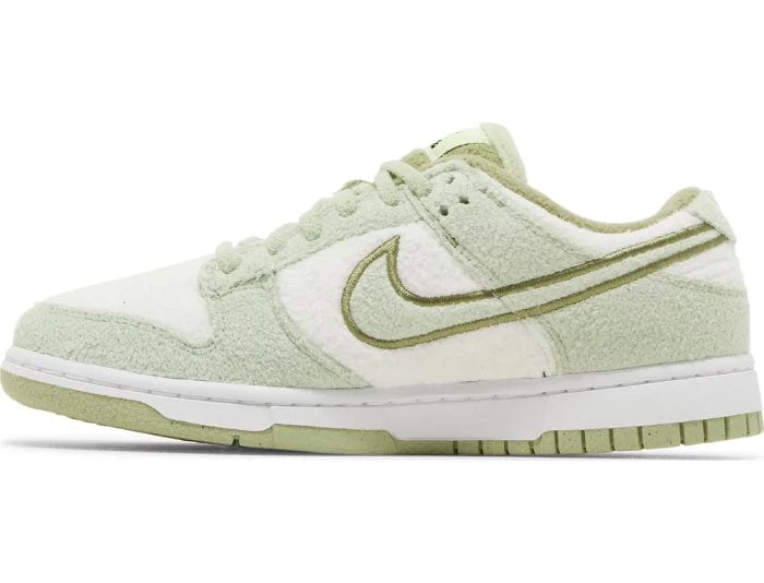 Nike Dunk Low SE 'Honeydew Fleece' Women's - Image 2