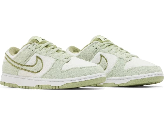 Nike Dunk Low SE 'Honeydew Fleece' Women's - Image 4